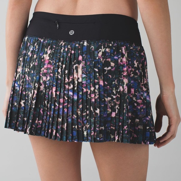 lululemon athletica Dresses & Skirts - SOLD-NWT Lululemon Pleat To Street Skirt II
Floral Backdrop Black Multi / Black